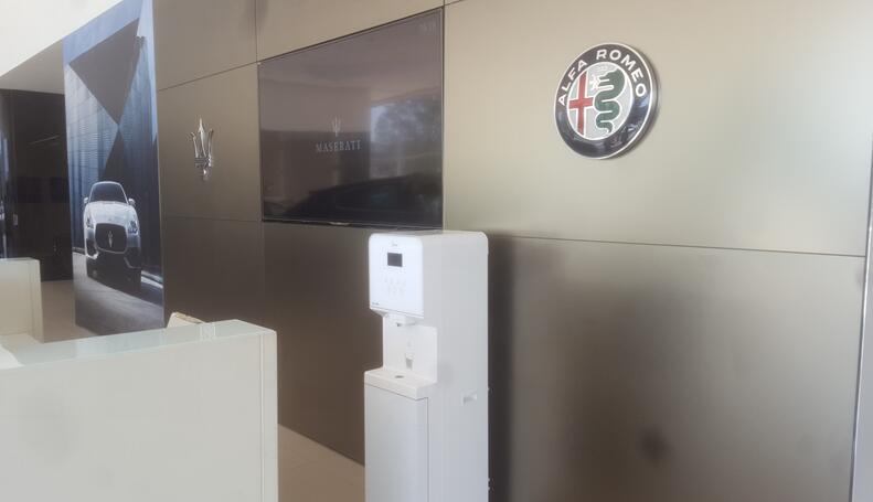瑪莎拉蒂銷(xiāo)售展廳商用直飲機(jī)使用案例 瑪莎拉蒂銷(xiāo)售展廳商用直飲機(jī)使用案例